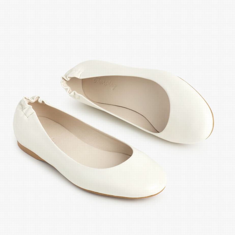 White Thursday Boots Scrunch Women Ballet Flats | SBI4393XU